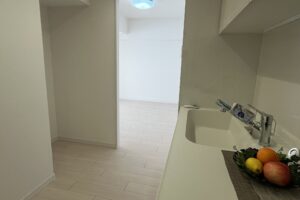 明るい雰囲気のキッチン(キッチン)