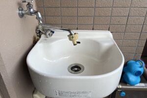 バルコニーにスロップシンク バルコニーにスロップシンク